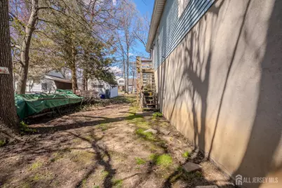 1834 Holly Road, North Brunswick Township, NJ 08902 - Photo 26