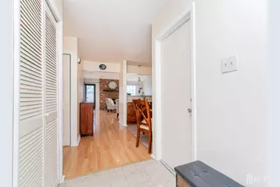 27 Ross Court, East Brunswick Township, NJ 08816 - Photo 6