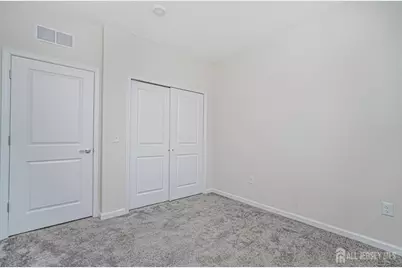 307 Peyton Place, New Brunswick, NJ 08901 - Photo 18