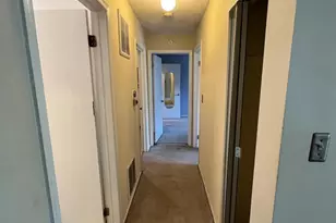 285 Hampshire Ct, Piscataway Township, NJ 08854 - Photo 6