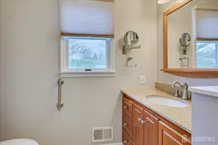 42 Buchanan Rd, Metuchen, NJ 08840 - Photo 36