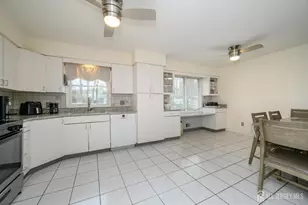 20 Hollywood Dr, Woodbridge Township, NJ 07095 - Photo 16