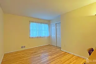 26 Lucille Ct, Edison, NJ 08820 - Photo 12