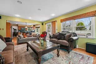 9 Chipwood Ln, North Brunswick Township, NJ 08902 - Photo 8