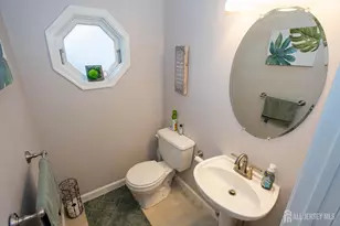 31 Scarlet Dr, Sayreville, NJ 08859 - Photo 16