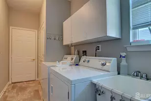 540 Waterside Blvd, Monroe Township, NJ 08831 - Photo 18