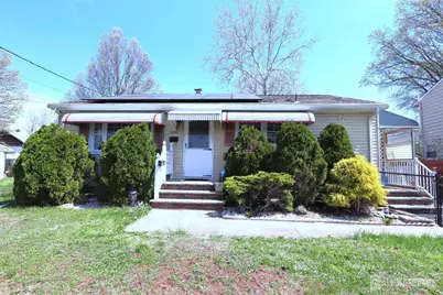 89 Oak Lane, Edison, NJ 08817 - Photo 1