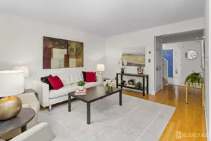 22 Scotto Pl, South Brunswick Township, NJ 08810 - Photo 8