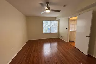 1301 Plymouth Rd, North Brunswick Township, NJ 08902 - Photo 10