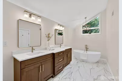 109 Haywood Avenue, Piscataway Township, NJ 08854 - Photo 20