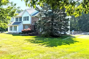 16 Dante Rd, Monroe Township, NJ 08831 - Photo 2