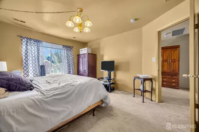 303 Holly Drive, Perth Amboy, NJ 08861 - Photo 12