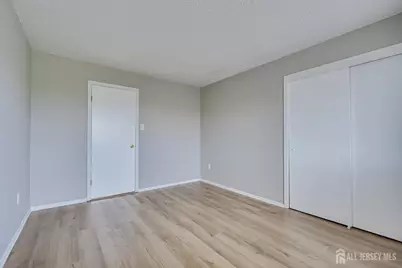 1607 Edison Glen Terrace, Edison, NJ 08837 - Photo 16