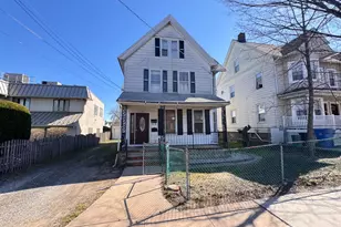 209 S Stevens Ave S, South Amboy, NJ 08879 - Photo 2