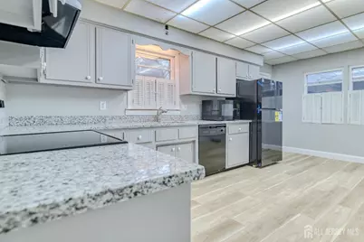 347 Lincoln Boulevard, Middlesex, NJ 08846 - Photo 8