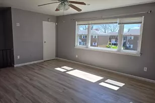 192 Evergreen Rd, Edison, NJ 08837 - Photo 10