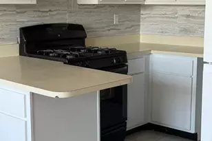 1610 Green Hollow Dr, Iselin, NJ 08830 - Photo 14