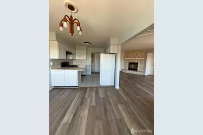 1610 Greenhollow Drive, Iselin, NJ 08830 - Photo 8