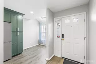 110 Castle Pointe Blvd, Piscataway Township, NJ 08854 - Photo 4