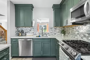 110 Castle Pointe Blvd, Piscataway Township, NJ 08854 - Photo 10