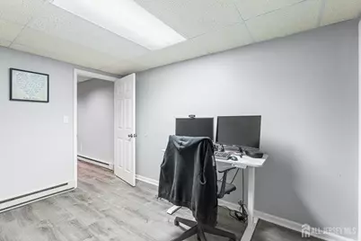 110 Castle Pointe Boulevard, Piscataway Township, NJ 08854 - Photo 32