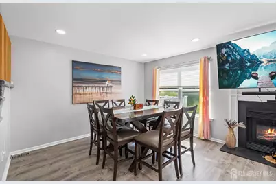 110 Castle Pointe Boulevard, Piscataway Township, NJ 08854 - Photo 14