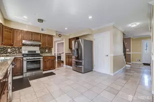 38 Johanna Ct, Piscataway Township, NJ 08854 - Photo 6