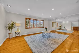 29 Carol Ln, Spotswood, NJ 08884 - Photo 10