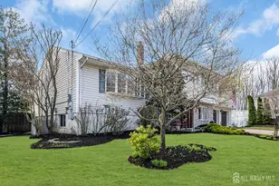 29 Carol Ln, Spotswood, NJ 08884 - Photo 4