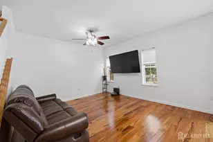 4 Masters Blvd, Piscataway Township, NJ 08854 - Photo 10