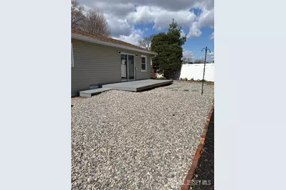 42 Boulevard East, Old Bridge Township, NJ 07735 - Photo 18