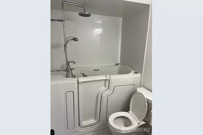 42 Boulevard East, Old Bridge Township, NJ 07735 - Photo 10