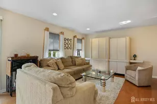 8 Russell Ct, Montville, NJ 07045 - Photo 4