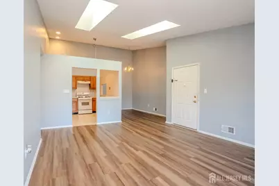 17 Pembrook Avenue, North Brunswick Township, NJ 08902 - Photo 6