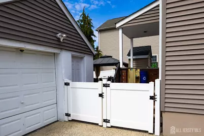 15 S Pulaski Avenue, Sayreville, NJ 08872 - Photo 58