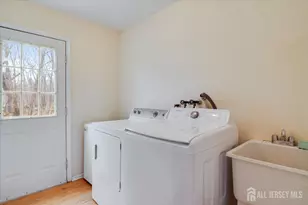 17 Pleasant Village Dr, Roxbury, NJ 07876 - Photo 24