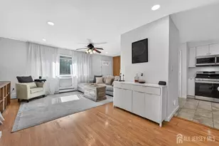 810 Cricket Ln, Woodbridge Township, NJ 07095 - Photo 10