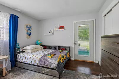 41 Pinetree Drive, Sayreville, NJ 08859 - Photo 16