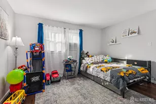 41 Pinetree Dr, Sayreville, NJ 08859 - Photo 14