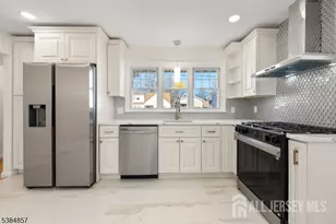 147 Wedgewood Ave, Woodbridge Township, NJ 07095 - Photo 18