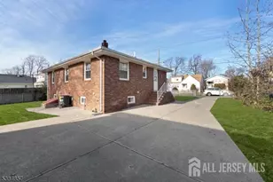 147 Wedgewood Ave, Woodbridge Township, NJ 07095 - Photo 30