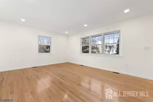 147 Wedgewood Ave, Woodbridge Township, NJ 07095 - Photo 8