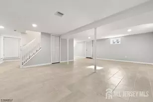 147 Wedgewood Ave, Woodbridge Township, NJ 07095 - Photo 22