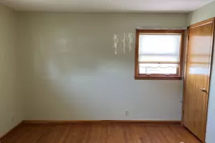 30 Cypress St, Carteret, NJ 07008 - Photo 6