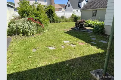 30 Cypress Street, Carteret, NJ 07008 - Photo 28