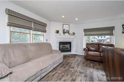 675 Raritan Road #24, Clark Township, NJ 07066 - Photo 14