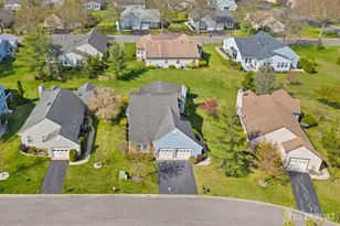 14 Dorchester Dr, Monroe Township, NJ 08831 - Photo 2