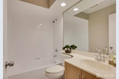 502 Woodhaven Drive, Edison, NJ 08817 - Photo 24