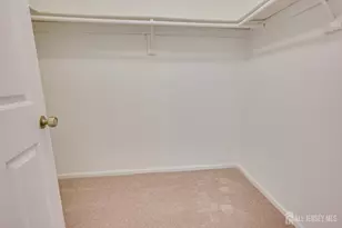 502 Woodhaven Dr, Edison, NJ 08817 - Photo 20