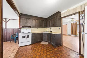 22 Grand Ave, Iselin, NJ 08830 - Photo 12